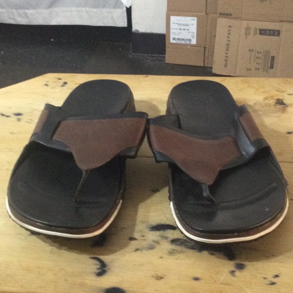 Men's Brown and Black Leather Toe-Post Sandals
